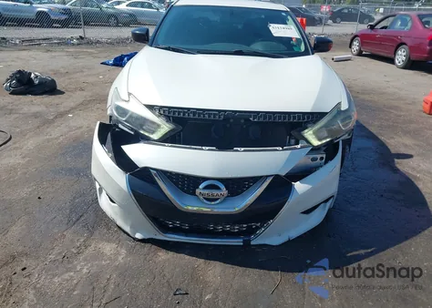 2017 Nissan Maxima 3.5 Platinum/3.5 S/3.5 Sl/3.5 Sr/3.5 Sv z USA, uszkodzony, nr VIN 1N4AA6AP4HC377818